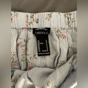 Cute lose crop top dressy shirt / Size / SM - FOREVER21